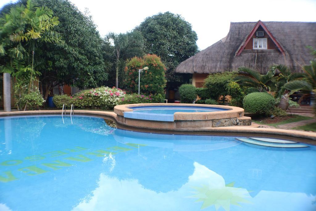 Zen Rooms Veraneante Resort Bohol パングラオ エクステリア 写真
